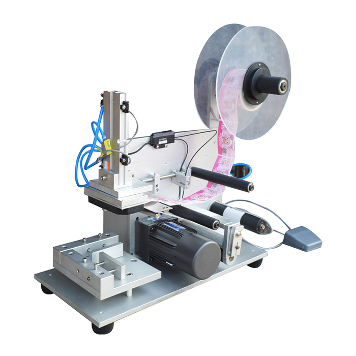 MT-60 Flat Bottle Labelling Machine