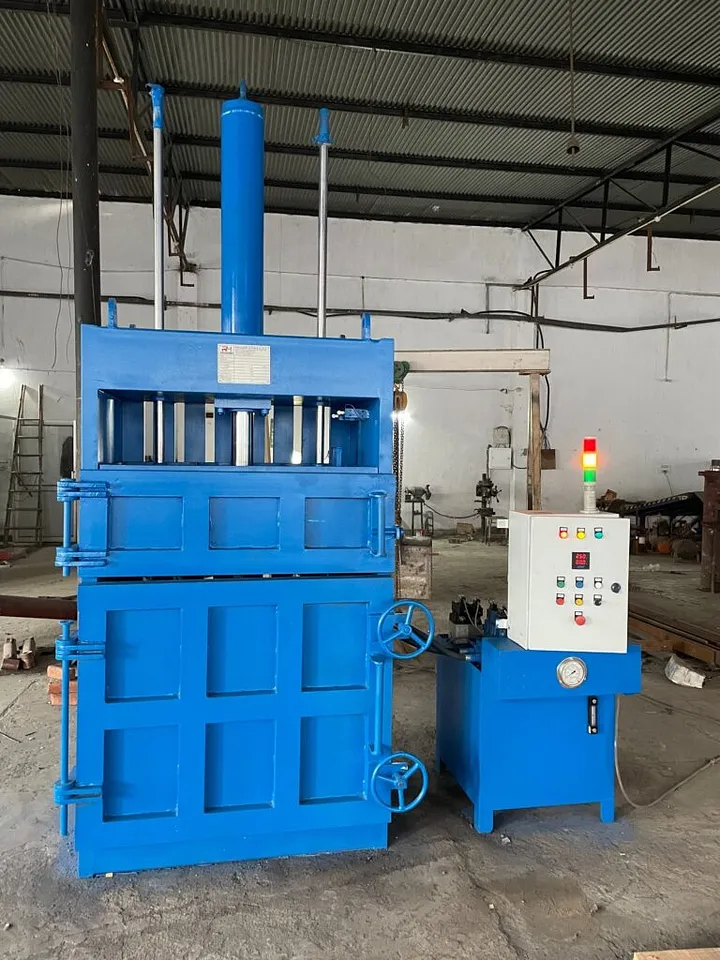 BALING MACHINES