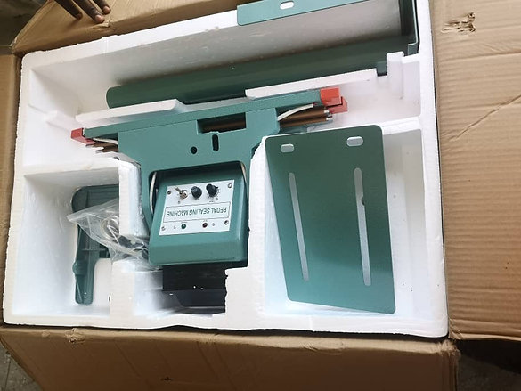 Pedal Sealing Machine